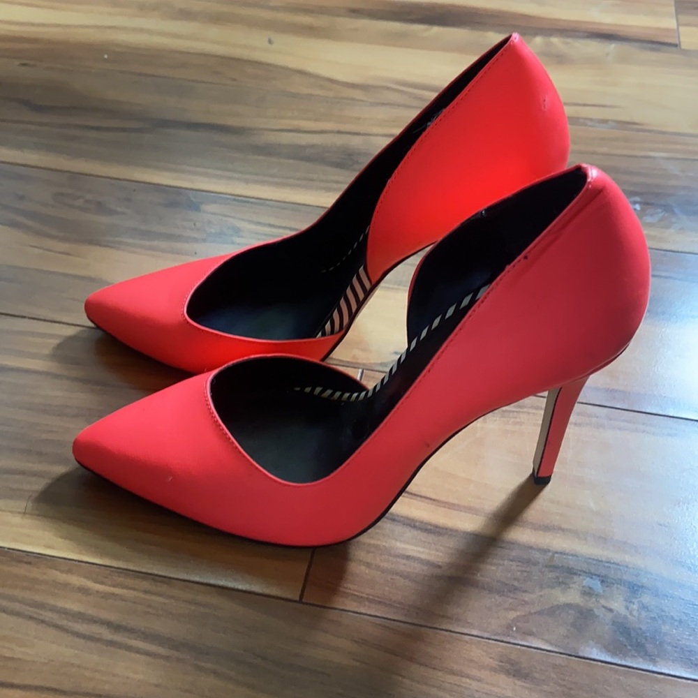 High Heels - Picture 2 of 6